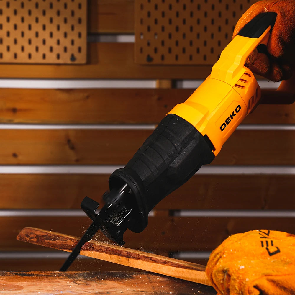 DEKO NEW DKRS710G20 710W Electric Saw Reciprocating Saw with Saw Blades Jigsaw Chainsaw Tools for Wood DIY Electric Tools