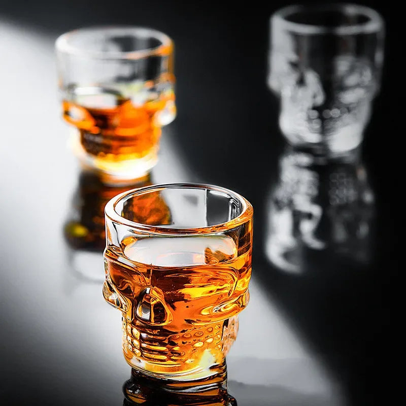 1/2Pcs Skull Head Shot Glass Cup Creative Clear Crystal Wine Cup Liquor Whiskey Vodka Beer Steins for Party Bar Halloween Gifts