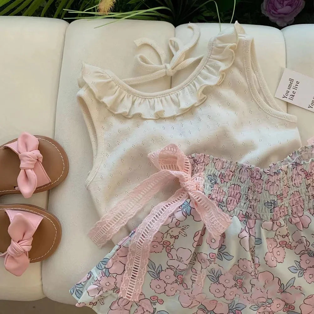 Bear Leader 2-6 Years Old Baby Girl's Cute Clothes Set Summer Lace Sleeveless Top+bow Flower Print Shorts Two Piece Set