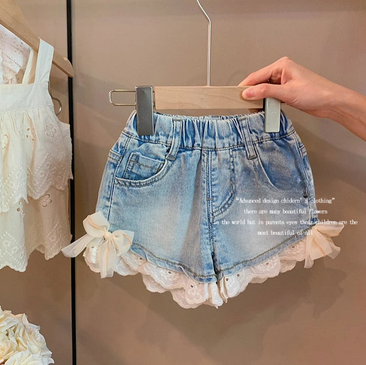 Girls Pants 2024 Summer Childrens Fashionable Lace Jeans Versatile Bow Casual Shorts Girls Summer Clothes