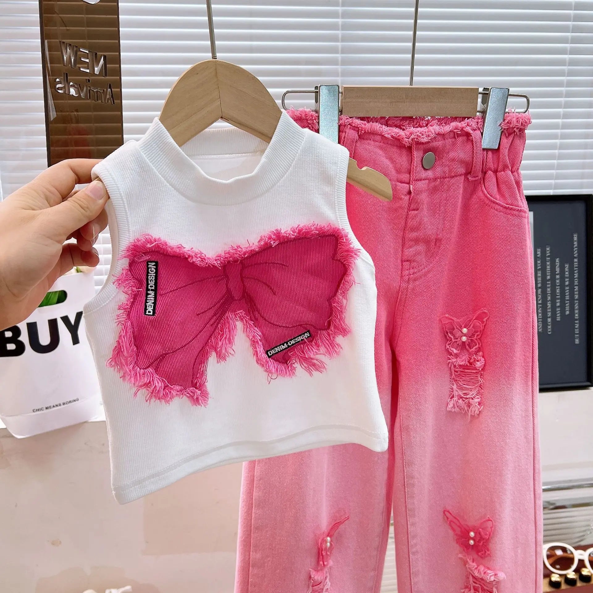 Girls' Summer Clothing Set 2025 Fashion Children's Sleeveless Top+ Ripped Jeans Two-piece Set Baby Clothes