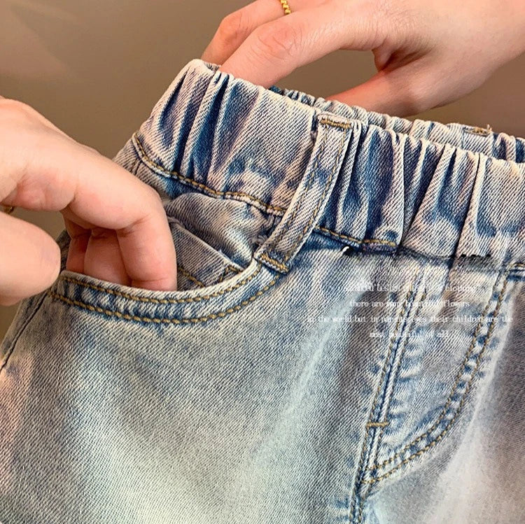 Girls Pants 2024 Summer Childrens Fashionable Lace Jeans Versatile Bow Casual Shorts Girls Summer Clothes