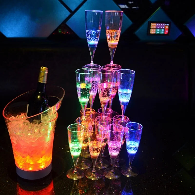 6PCS LED Luminous Wine Glasses for Wedding, Lover's Wedding Champagne Goblet - Ideal Banquet Decoration