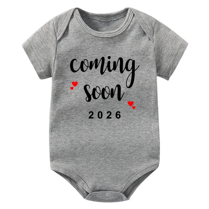 Coming Soon 2026 Baby Announcement Clothes Cotton Newborn Baby Bodysuits Summer Boys Girls Romper Body Pregnancy Reveal Clothes