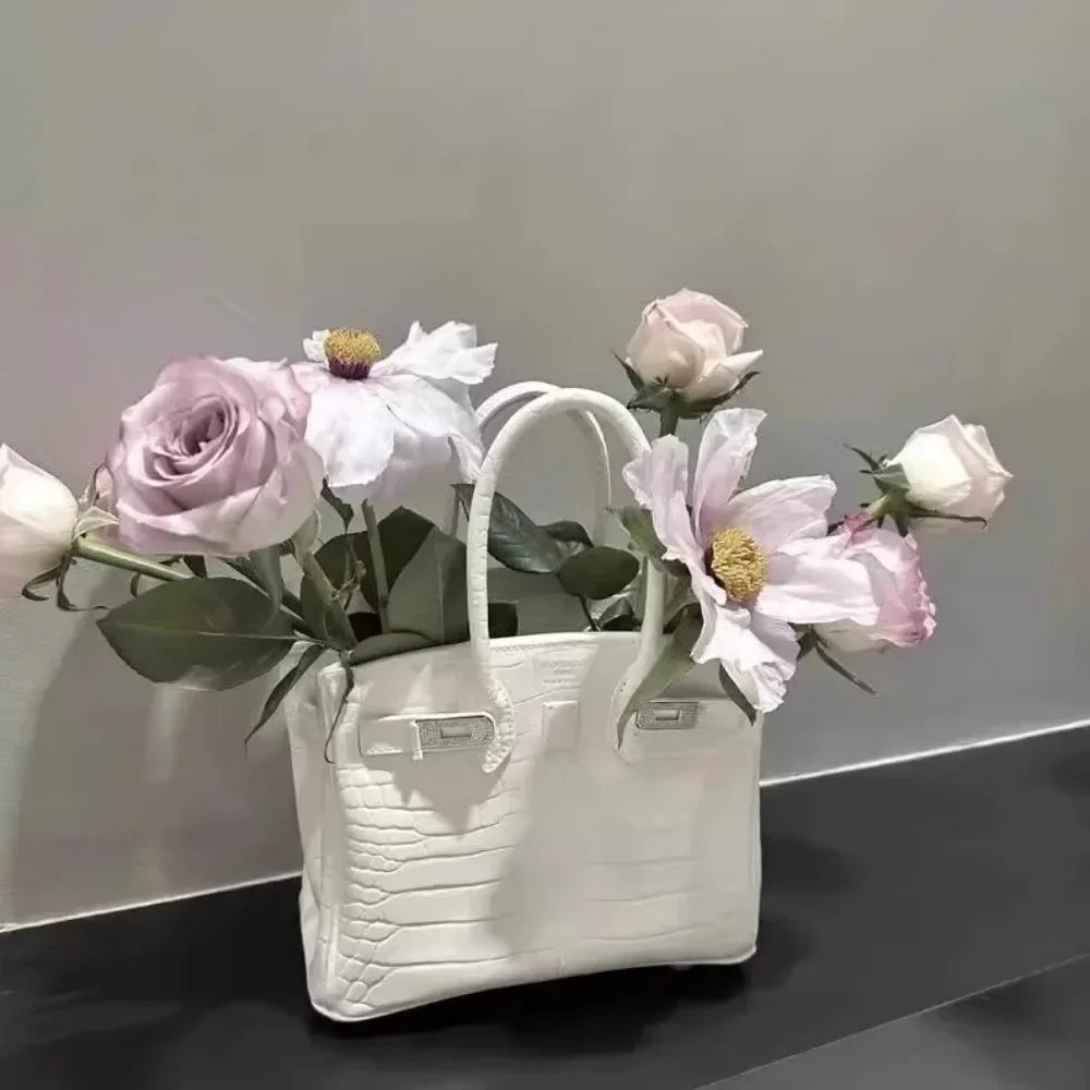 Light Luxury Home Flower Arrangement Decorative Arrangement Platinum Packing Shape Resin Vase Home Art Decoration