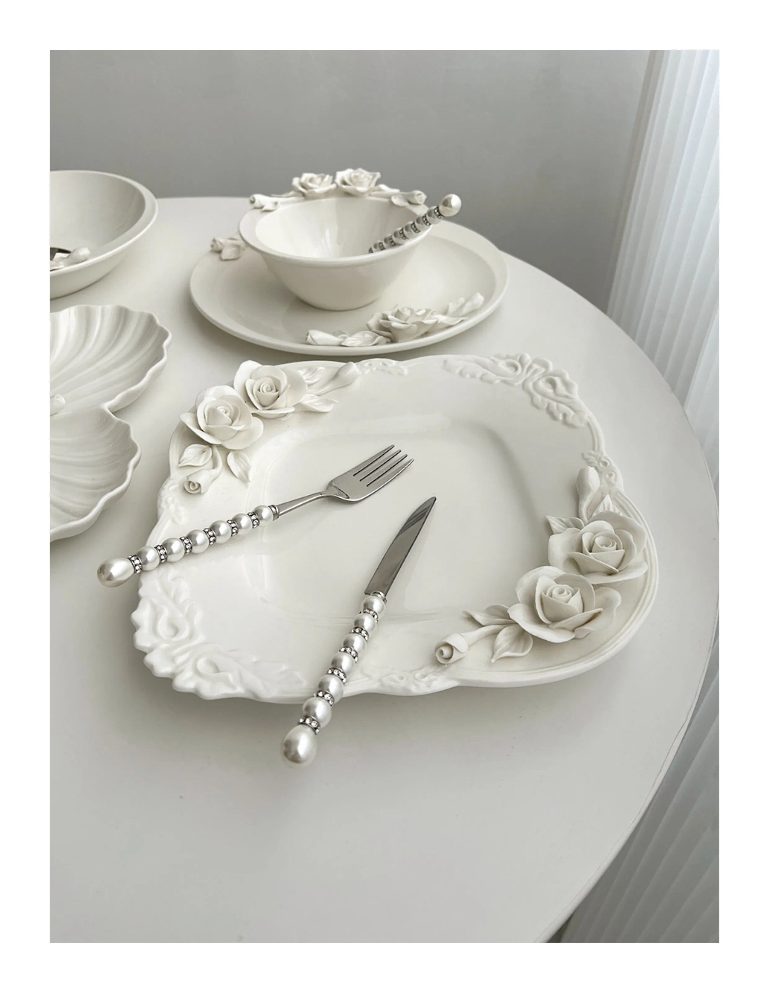 European Relief Hand Held Flower Bowl, Plate, Cup And Tableware Set For Home Afternoon Tea, Exquisite Ceramic Display Plate