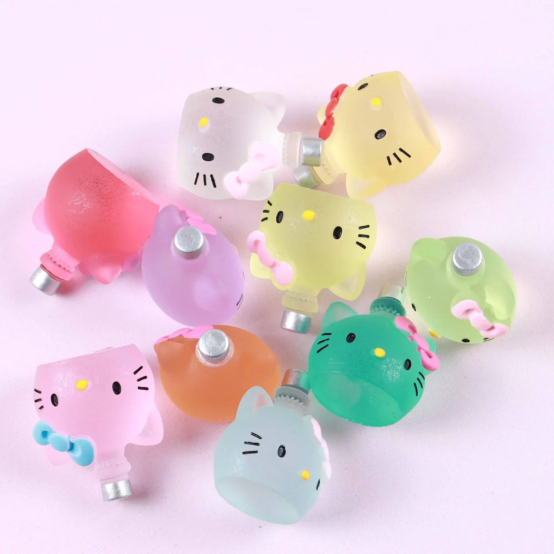 5/10pcs Fluorescence Bowknot Bottle Cat Piglet Room Decor Ornament Miniature Animal Micro Decoration Moss Landscape Accessories